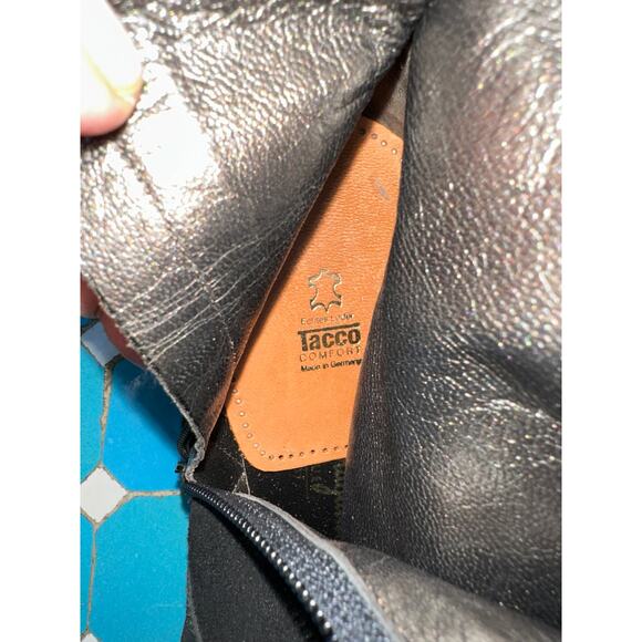 SALVATORE FERRAGAMO BLACK FUR TRIMMED SUEDE BOOTS 7.5N - Picture 6 of 7